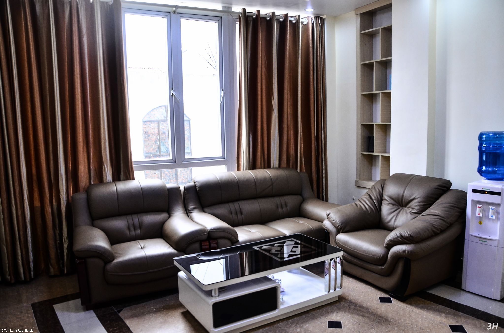 Tan Long Lach Tray Deluxe one bedroom apartment for rent